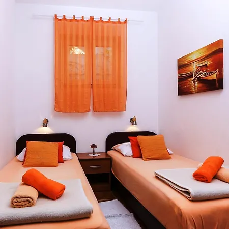 Apartment Lina - Two Bedroom With Terrace A1 *