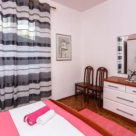 Lina - Two Bedroom With Terrace A1 * Brsečine
