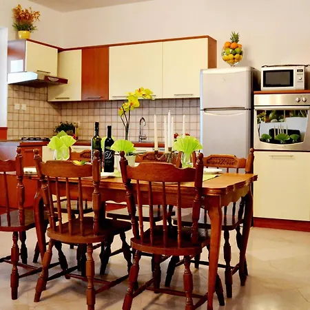 Apartment Lina - Two Bedroom With Terrace A1