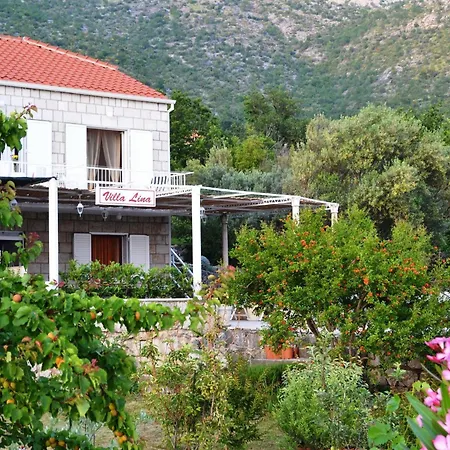 Lina - Two Bedroom With Terrace A1 Brsečine