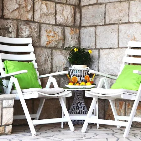 Apartment Lina - Two Bedroom With Terrace A1