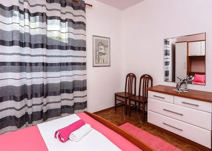Lina - Two Bedroom With Terrace A1 * Brsečine