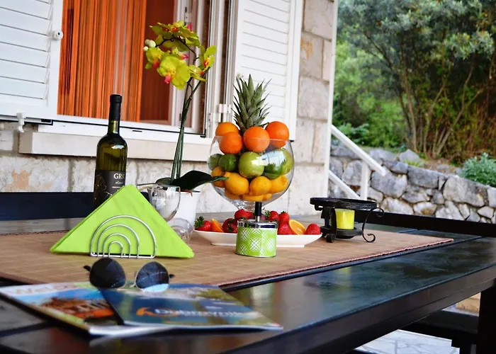 Lina - Two Bedroom With Terrace A1 * Brsečine